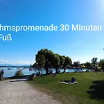 홈스테이 Nichtraucher-zimmer, Privatunterkunft, Mit Sonnenaufgang, Kuehlschrank, Mikrowelle, Ventilator Und Ruhiger Innenhof Obergeschoss Bei Koberstein