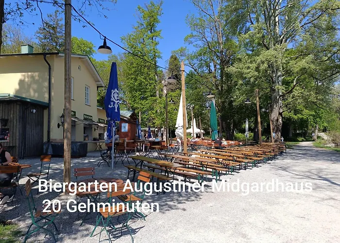 Nichtraucher-zimmer, Privatunterkunft, Mit Sonnenaufgang, Kuehlschrank, Mikrowelle, Ventilator Und Ruhiger Innenhof Obergeschoss Bei Koberstein * Tutzing