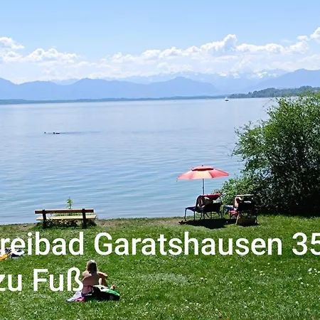 Nichtraucher-zimmer, Privatunterkunft, Mit Sonnenaufgang, Kuehlschrank, Mikrowelle, Ventilator Und Ruhiger Innenhof Obergeschoss Bei Koberstein * Tutzing