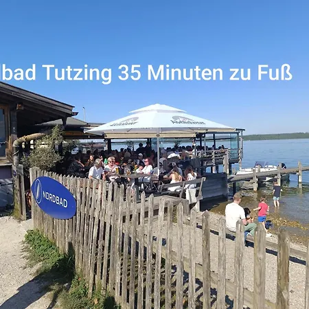 Zimmer Mit Sonnenaufgang, Minibar, Ventilator Und Ruhiger Innenhof Obergeschoss Bei Koberstein Homestay